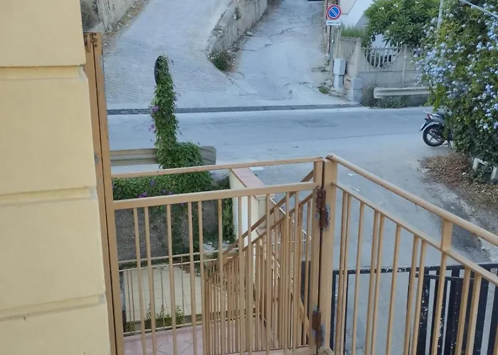 White Cliff Реальмонте